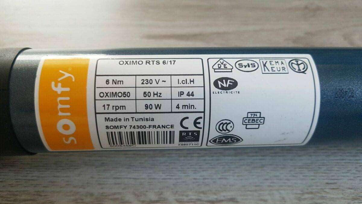 OXIMO MT800 Tergicristallo Universale - Silenzioso, Multi-Attacco Con 13 Opzioni Di Regolazione